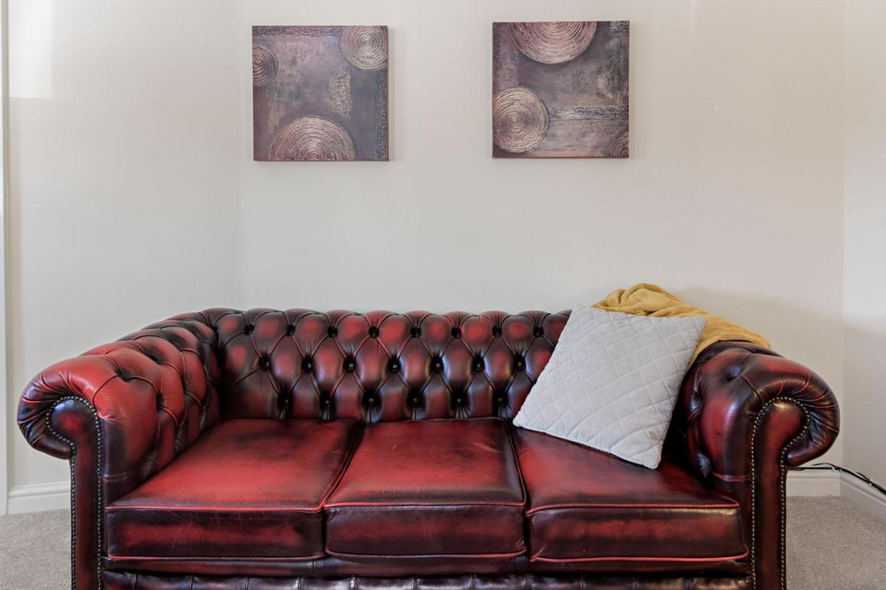 Spacious Seaside Two Bed Apartment Torquay